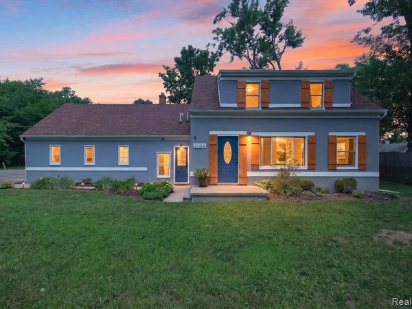 21154 Flanders Street, Farmington Hills, MI 48335