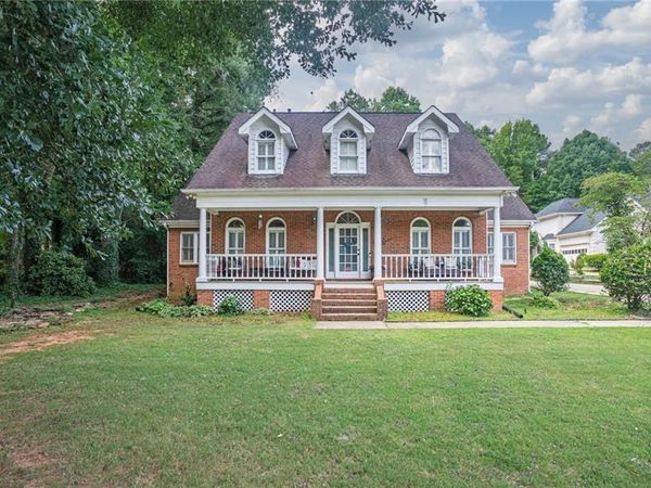 2075 Whispering Pines Lane , Mcdonough, GA 30253