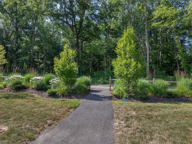 671 Treadway Boulevard, Sheffield Lake, OH 44054 Photo 35