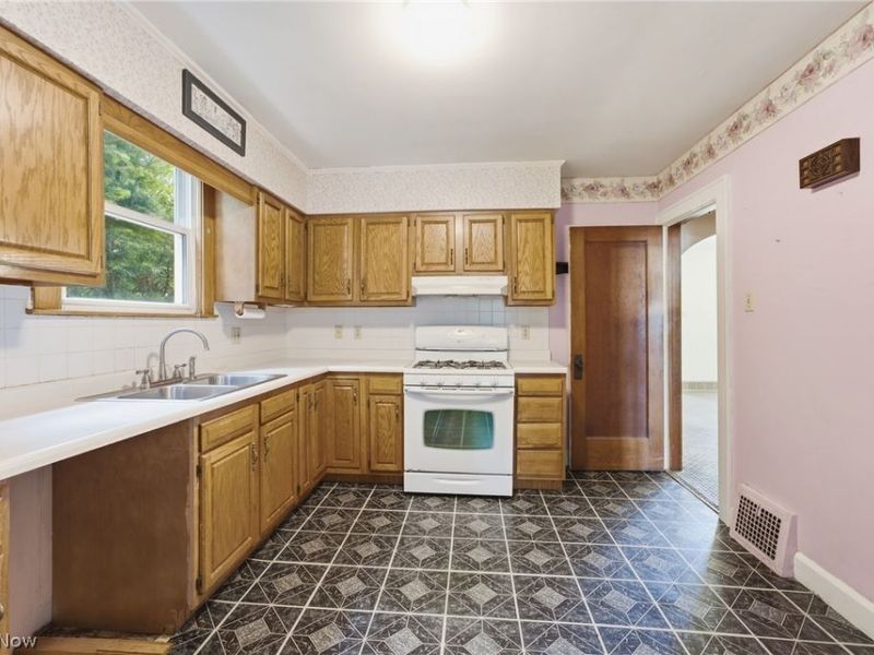 350 Wabash N, Brewster, OH 44613 Photo 13