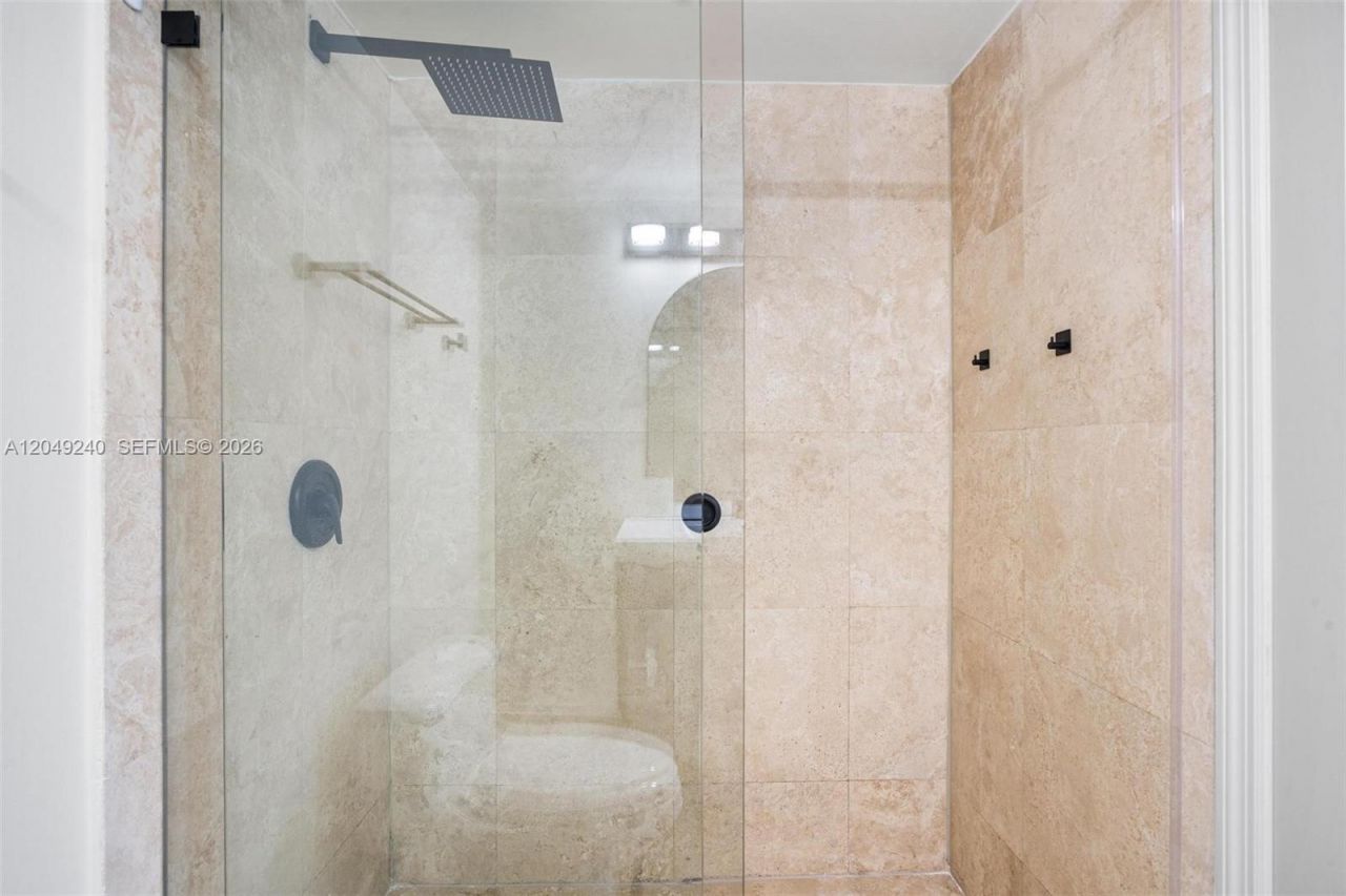 5900 Collins Ave, Unit 1406, Miami Beach, FL 33140 Photo
