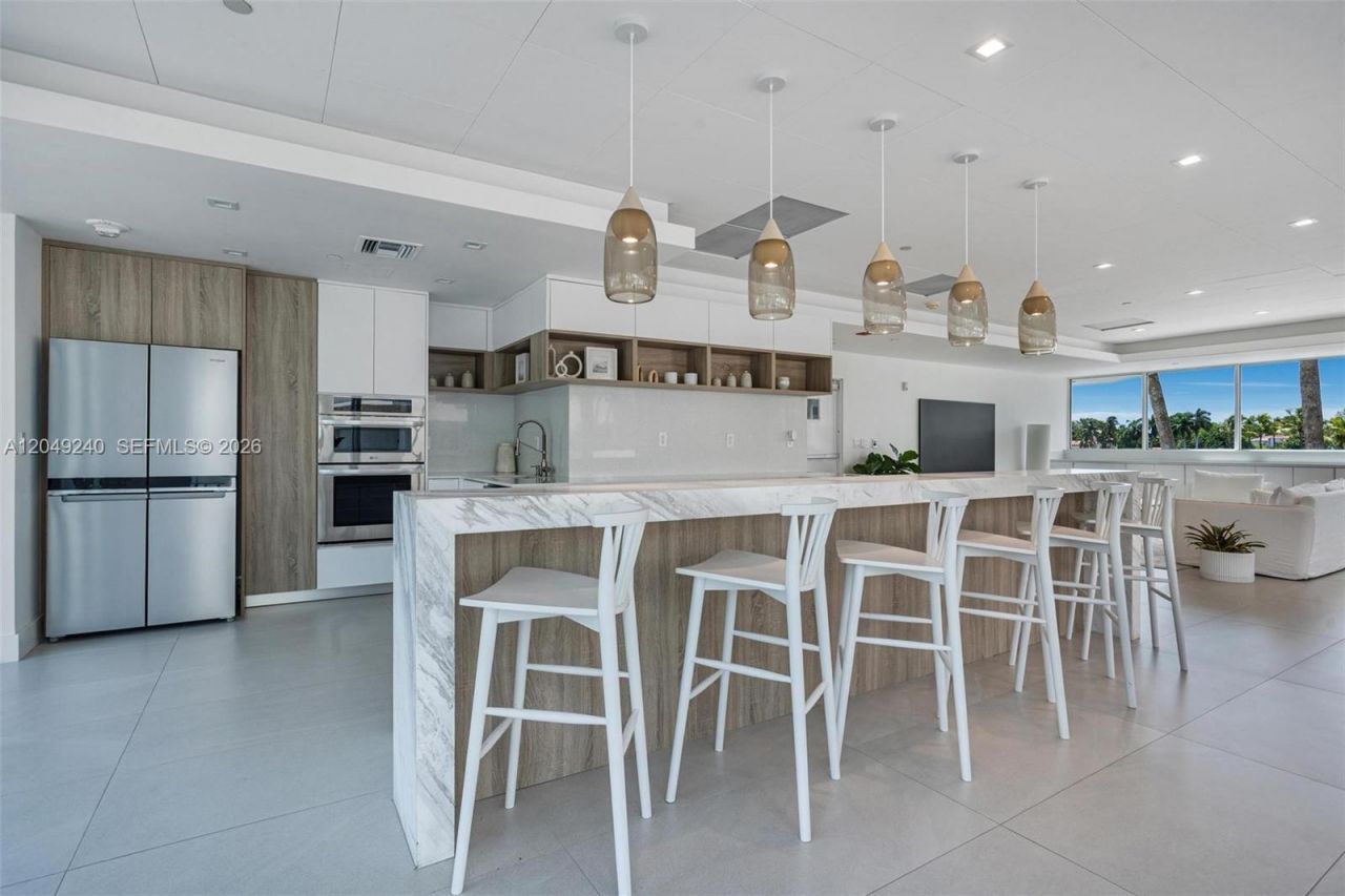 5900 Collins Ave, Unit 1406, Miami Beach, FL 33140 Photo