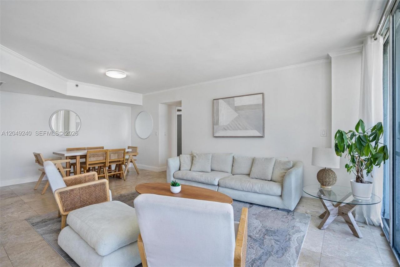 5900 Collins Ave, Unit 1406, Miami Beach, FL 33140 Photo