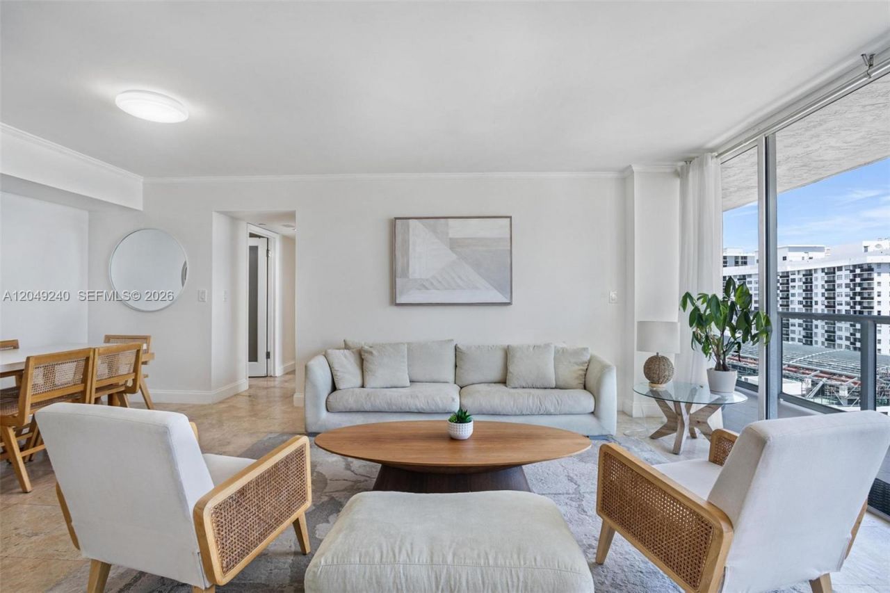 5900 Collins Ave, Unit 1406, Miami Beach, FL 33140 Photo