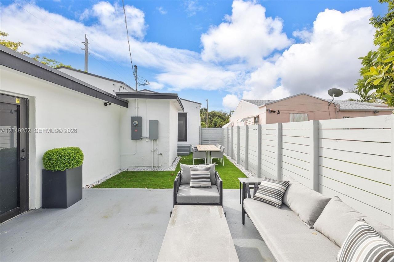 501 NW 46th St , Miami, FL 33127 Photo