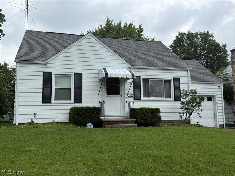 1021 W College Road, Alliance, OH 44601 Photo 2
