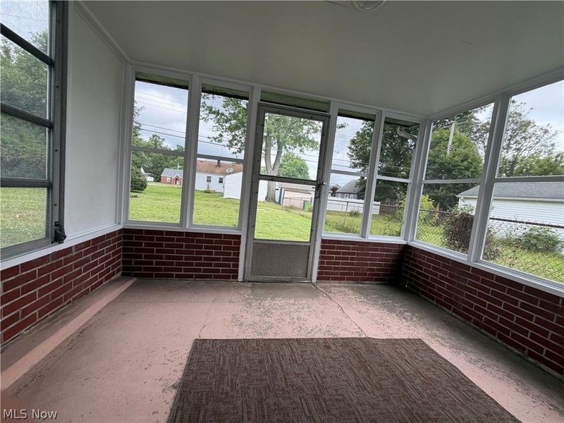 1021 W College Road, Alliance, OH 44601 Photo 6