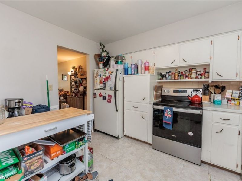 3284-3290 Hudson Drive , Cuyahoga Falls, OH 44221 Photo 12