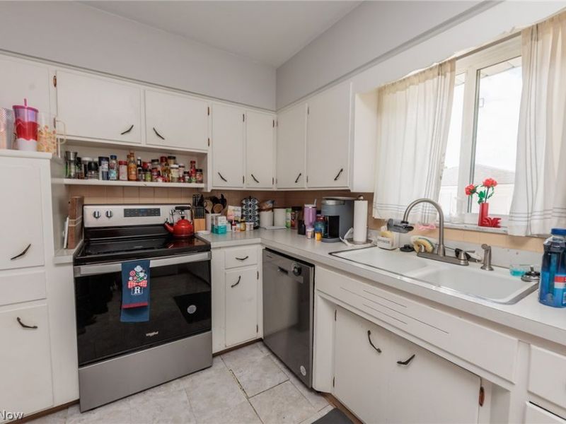 3284-3290 Hudson Drive , Cuyahoga Falls, OH 44221 Photo 14