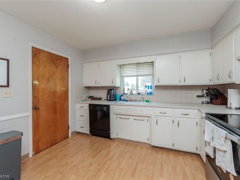 3284-3290 Hudson Drive , Cuyahoga Falls, OH 44221 Photo 28