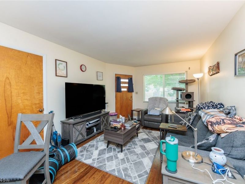 3284-3290 Hudson Drive , Cuyahoga Falls, OH 44221 Photo 7