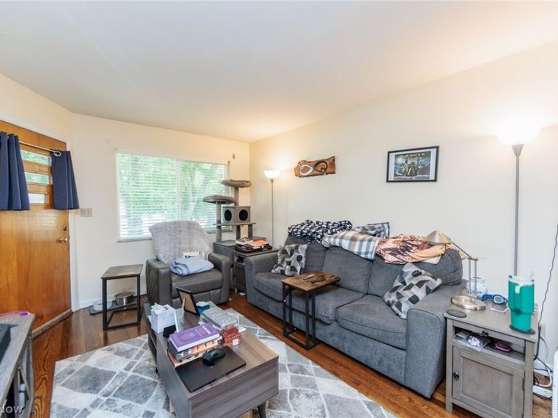 3284-3290 Hudson Drive , Cuyahoga Falls, OH 44221 Photo 8
