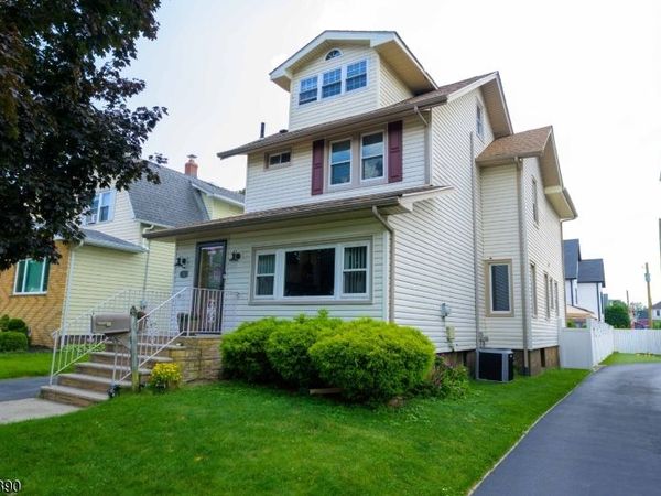 126 Post Ave, Lyndhurst, NJ 07071