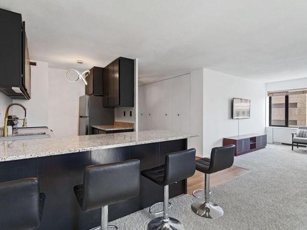 19 S 1st Street, Unit B802, Minneapolis, MN 55401