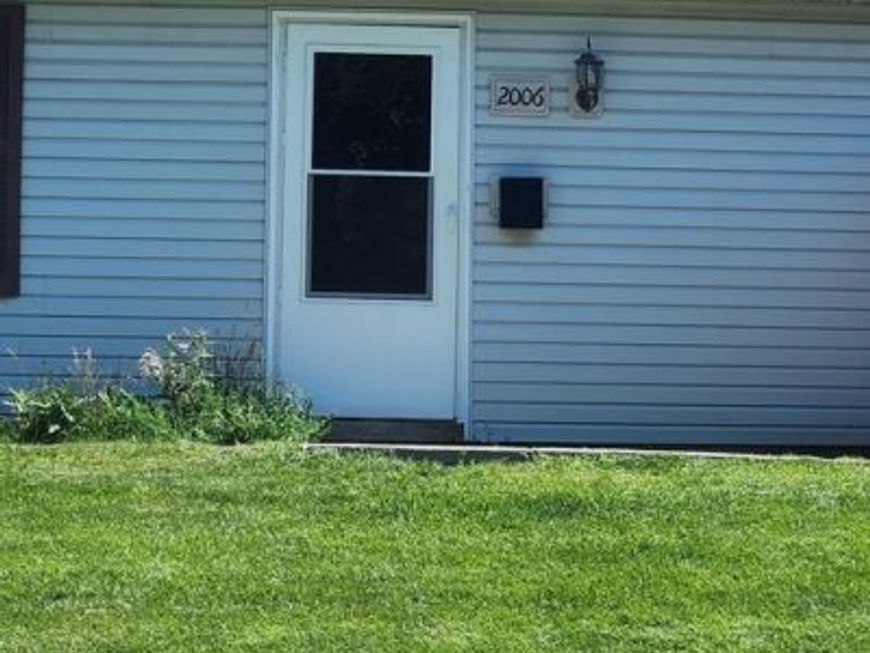 Main Photo