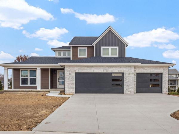 7772 Greendale Drive SE, Byron Center, MI 49315