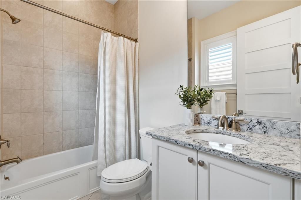 6348 Lyford Isle Dr, Naples, FL 34113 Photo