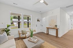 122 Bramwell Drive photo 4