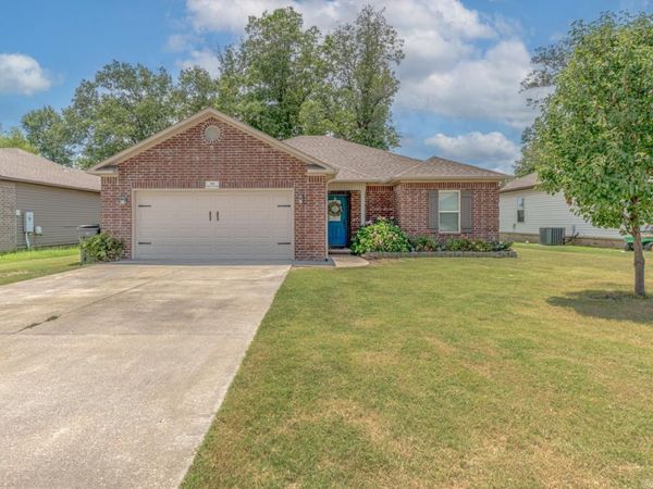 453 Wildwood Pt , Jonesboro, AR 72405