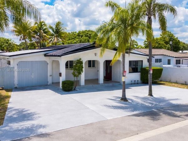 114 SW SW 57th Ct, Miami, FL 33144