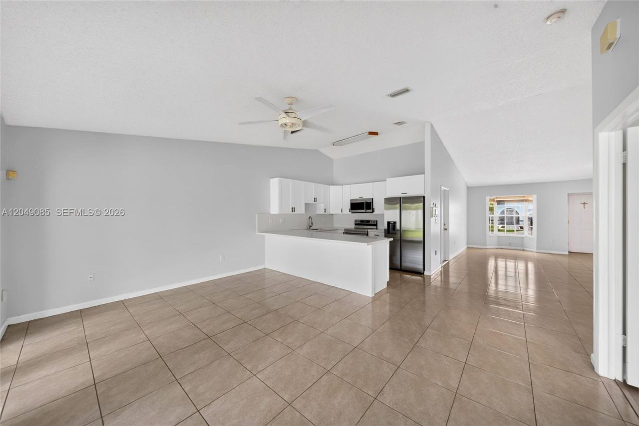 14412 SW 115th St , Miami, FL 33186 Photo