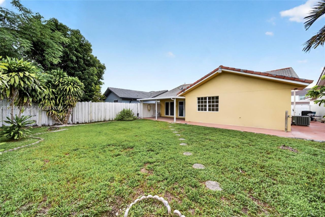 14412 SW 115th St , Miami, FL 33186 Photo