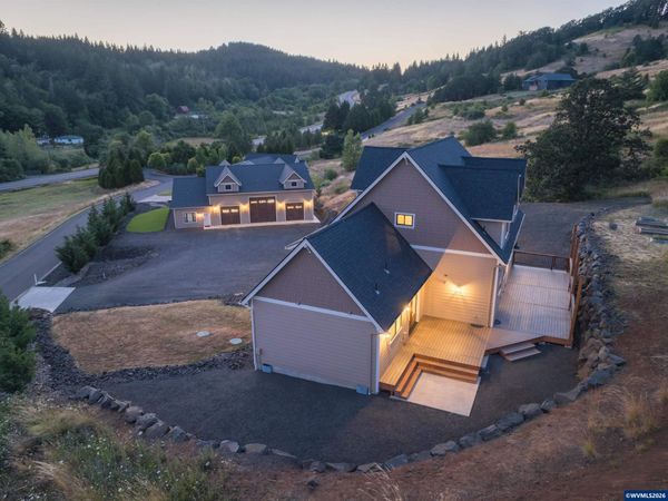 34370 Hawk Hill Rd, Philomath, OR 97370