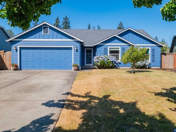 914 Oakmont Lp NE, Albany, OR 97322