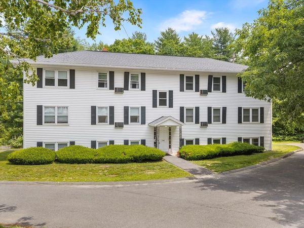 1348 Main St, Unit 2, Holden, MA 01520