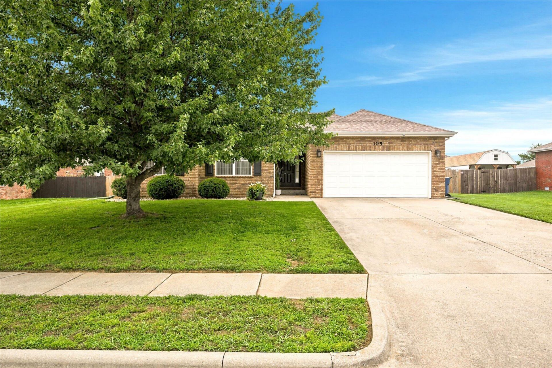 105 E Osage Street, Strafford, MO 65757 Main Photo