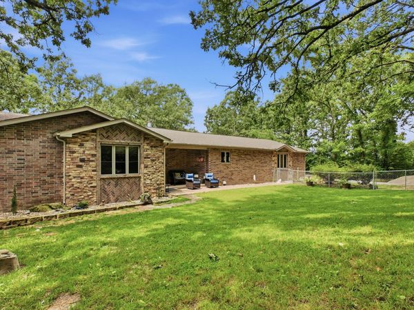 4327 S 165th Road, Bolivar, MO 65613