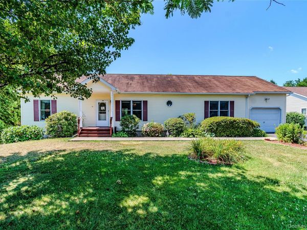 31 Josephs Drive, Saugerties, NY 12477