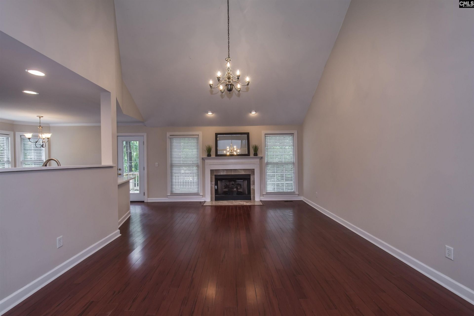 221 Sandstone Road  Photo 11