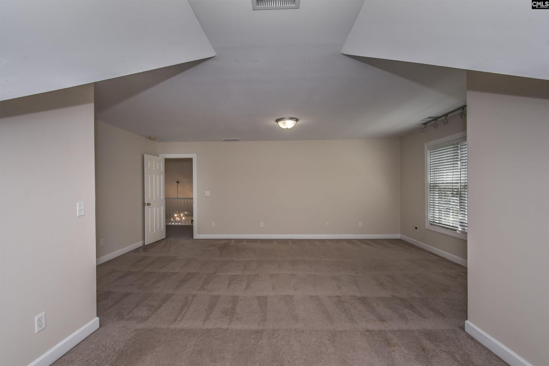 221 Sandstone Road  Photo 31