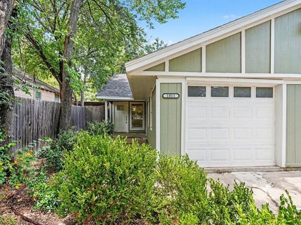 1811 Lipscomb Street, Fort Worth, TX 76110