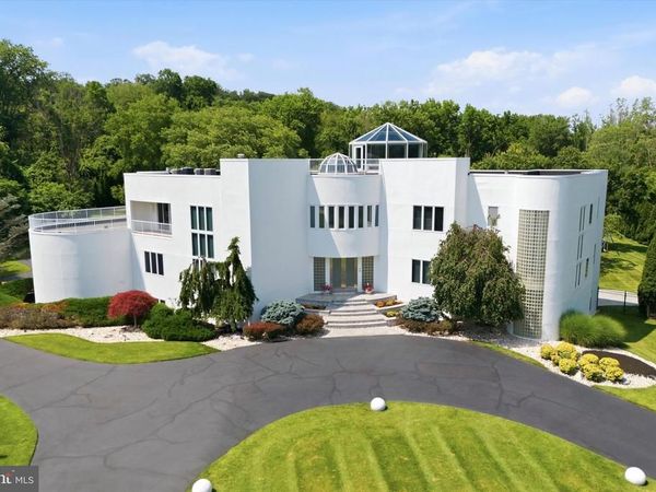 611 CREEK LANE, FLOURTOWN, PA 19031