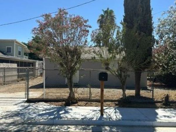 11417 Lowe Street, Lamont, CA 93241