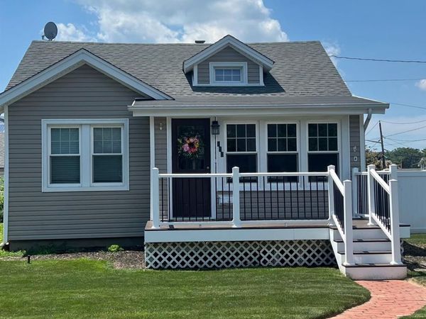 156 Fairview Avenue, Bayport, NY 11705