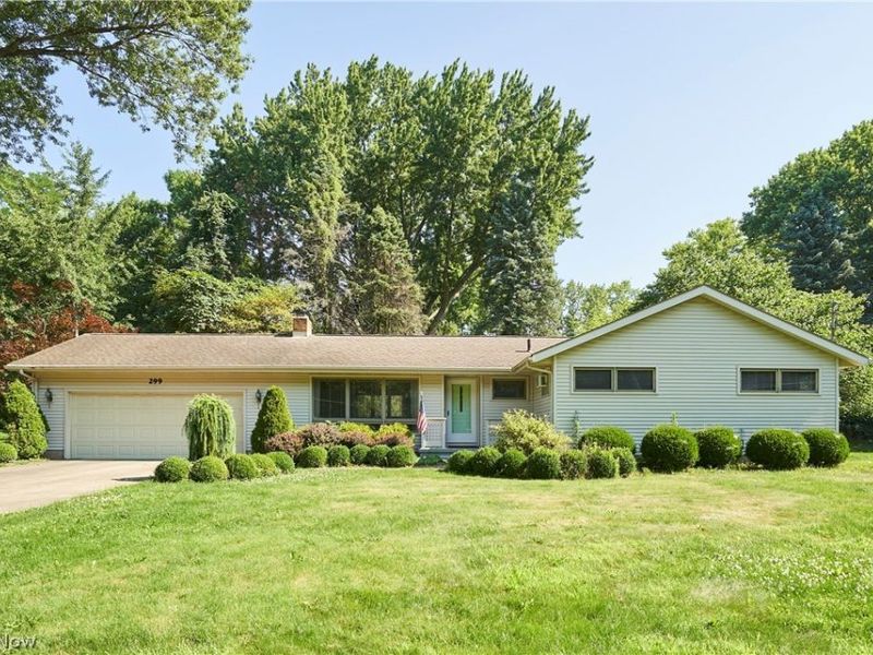 299 W Caston Road, New Franklin, OH 44319 Photo 1