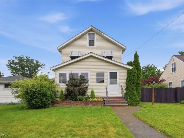 407 Illinois Avenue , Lorain, OH 44052