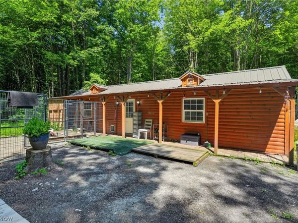 6737 Beckwith Road , Pierpont, OH 44082