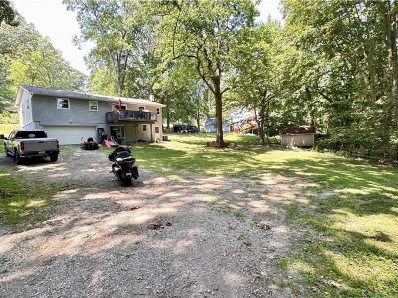 8470 Shadyview Avenue NW, Clinton, OH 44216 Photo 5