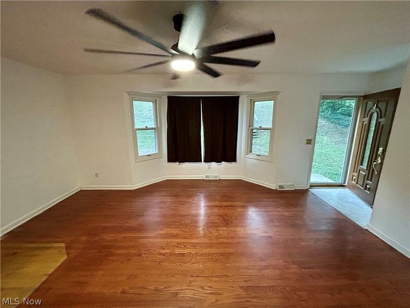 8470 Shadyview Avenue NW, Clinton, OH 44216 Photo 5