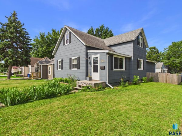 501 S Hawthorne Ave, Sioux Falls, SD 57104