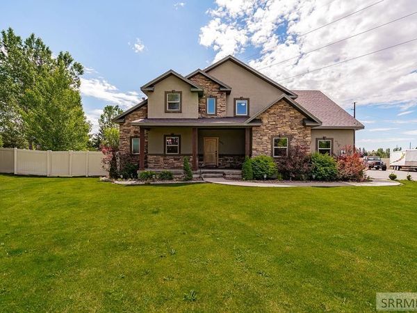 2424 E Timberview Circle, IDAHO FALLS, ID 83401