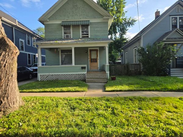 381 Spruce Street , Aurora, IL 60506