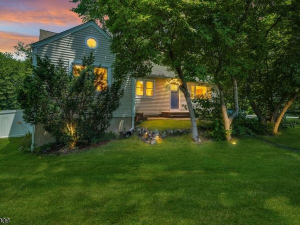 510 Eagle Rock Ave, Roseland, NJ 07068