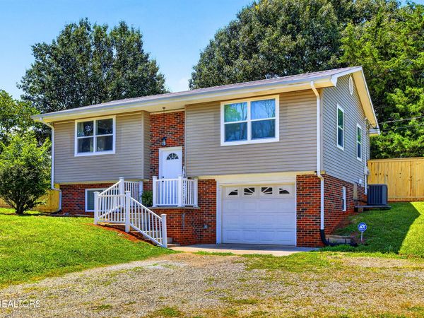 235 Oak Grove Rd, Madisonville, TN 37354
