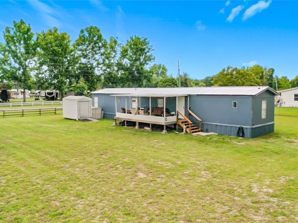 1400 NW 12TH LANE , LAKE PANASOFFKEE, FL 33538
