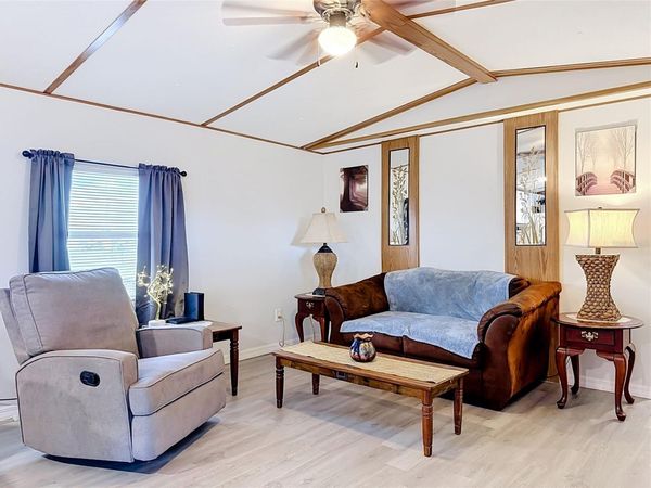 1400 NW 12TH LANE , LAKE PANASOFFKEE, FL 33538